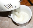 Savanyú krumplileves - Botmixerrel turmixold össze a tejet a liszttel!