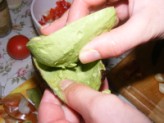 Tofus tortilla - Az érett avokádó héja könnyen lejön 2.