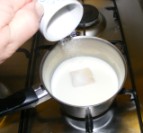 Fánk - 3 dkg cukor az élesztős tejbe!