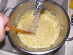 Túrós csusza - Jól mosd át a tésztát hideg vízzel!
