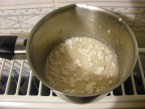 Pozsonyi patkó - Tedd meleg helyre az élesztős tejet!