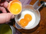 Pozsonyi patkó - A tojássárgáját pottyintsd a tejfölbe!