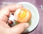 Piskótatorta eperrel - Rosszul feltört tojás