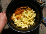 Slambuc - Forgasd bele a krumplit a paprikás tésztába!