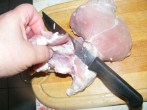 Cukkinis aprópecsenye - Vágj le a húsból egy darabot!