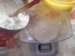 Olajbogyós kenyér - Mérj ki 35 dkg sima lisztet!
