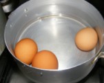 Krumplisaláta - Tedd oda főni a 3 tojást!