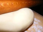 Darázsfészek - A hajtogatott tészta nyújtásakor buborék keletkezhet - ki ne pukkaszd!
