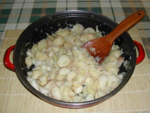 Dinsztelt krumpli - Kész, serpenyőben.
