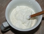 Sóska - Bögrébe tejföl
