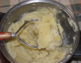 Törtkrumpli - A krumplitörővel mindig fordítsd át a krumplit!