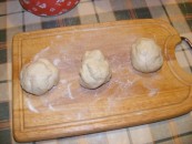 Lángos - Formálj cipócskákat a lángostésztából!