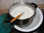 Tejberizs - Tedd a tejberizses lábost a melegvizes tálba!