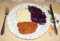 Rántott hús - Kész, tányéron.