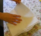 Tofus tortilla - Egy tányérra tégy 2 réteg konyhai törlőt, itatósnak!