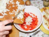 4848-hagyma-paprikahoz (160 x 120) Tofus tortilla - Kapard a hagymát a paprikakockákhoz!