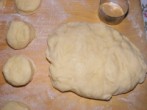 Fánk - Lapítsd el az egybegyúrt maradék tésztát is!