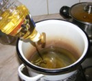 Fánk - Öntsd a fazékba az 1 liter olajat!