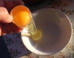 Madártej - Csorgasd le a fehérjét a tálkába!