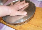 Diótorta - Fordítsd rá a tortát a falapra!