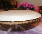 Diótorta - Tedd a papírtányért - belsejével a torta felé - a tortára!