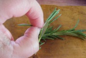 Juhtúróval töltött sült gomba - Csippentsd le a rozmaringleveleket!