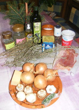 0318-hozza (300 x 419) Töltött hagyma - Hozzávalók