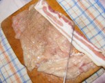 1389-baconnel-befed (152 x 120) Zsályás csirkenyárs - Fedd be szalonnaszeletekkel a csirkemellet!