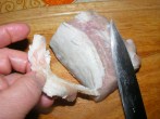 Kínai kaja - Lehet, hogy csak több darabban sikerül levágni a kövéret. Kínai kaja - Lehet, hogy csak több darabban sikerül levágni a kövéret.