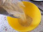 Töltött paprika hús nélkül - Borítsd a fasírtport egy nagyobb tálba!