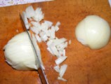 Töltött káposzta - Aprítsd fel a hagymát!
