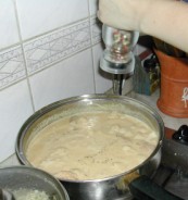 Tejszínes, boros csirkemell - Ha nem elég pikáns, tekerj még hozzá borsot!