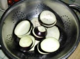 Sajtos padlizsán - Párosával rakd kupacokba a padlizsánkarikákat!