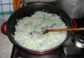 Dinsztelt krumpli - Jó sok hagyma!