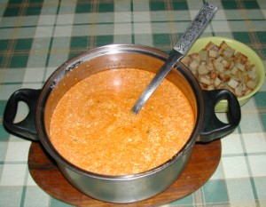 Köménymagleves - Kész, fazékban.