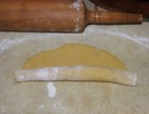 Rongyos lángos - Tekerd fel a tésztát hengerré!