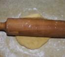 Rongyos lángos - Nyújtsd ki a következő adag tésztát!